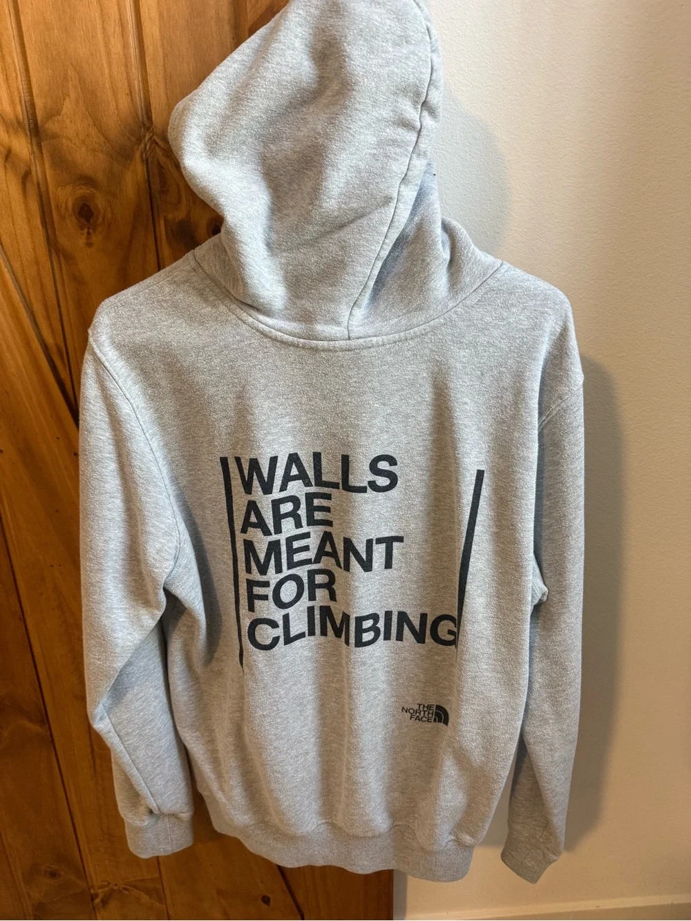 The North Face Men's Gray Hooded Pullover Sweatshirt Medium
